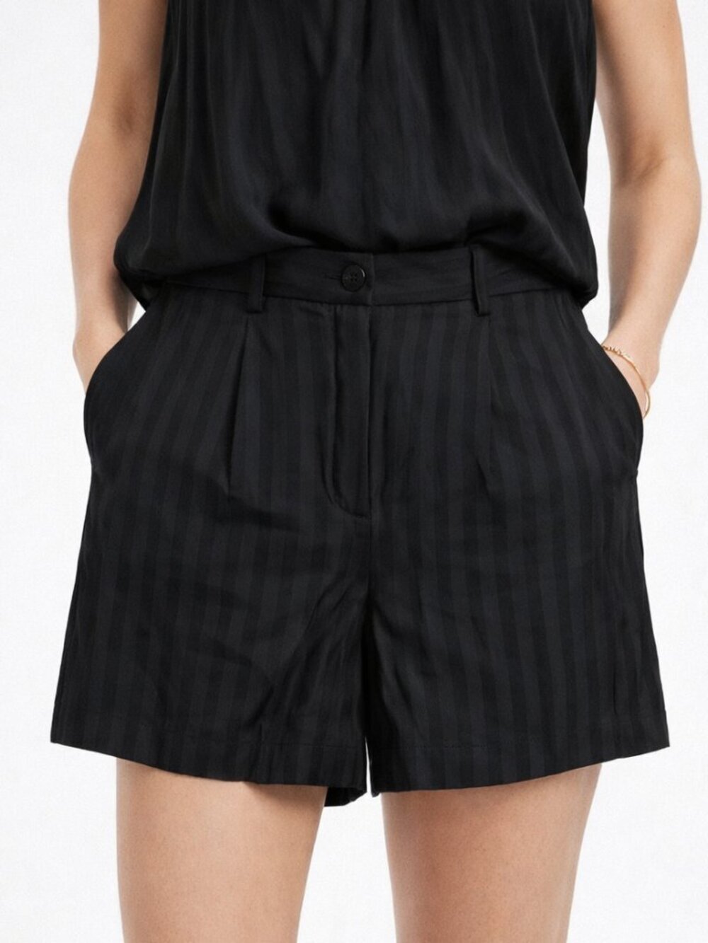 Banana Republic Womens Black Striped Tailored Shorts Size 6